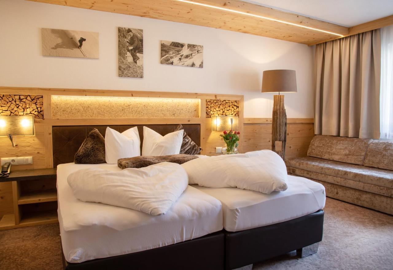 Victoria Hotel 3*