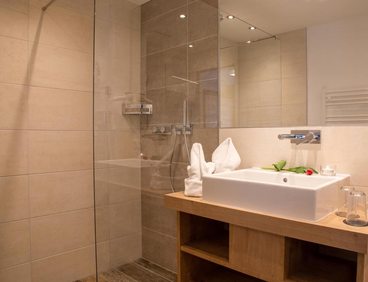 Victoria Hotel 3*